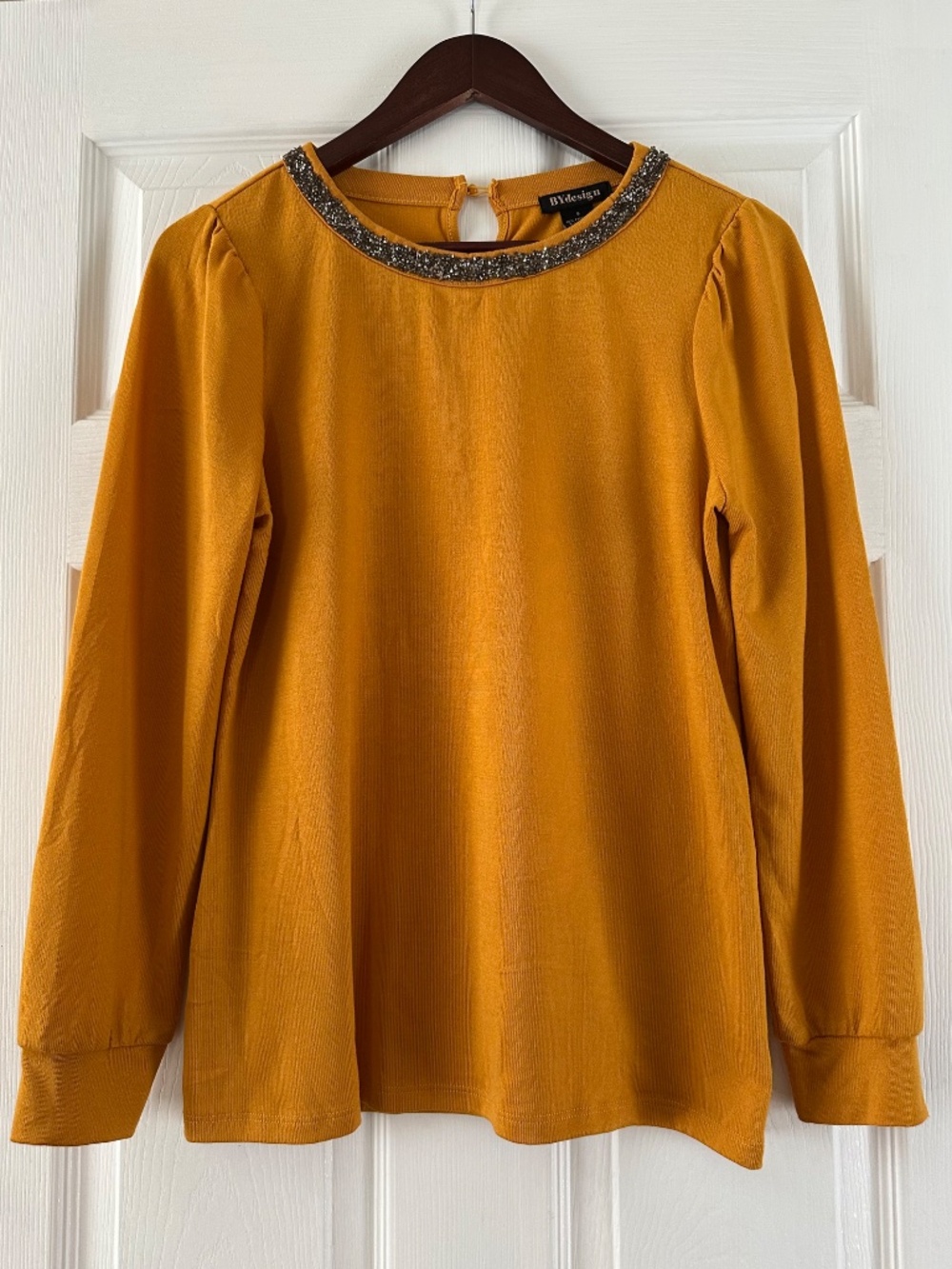 By Design Captiva Golden Yellow Long Sleeve Silver Scoop Neck Top Size S/M EUC